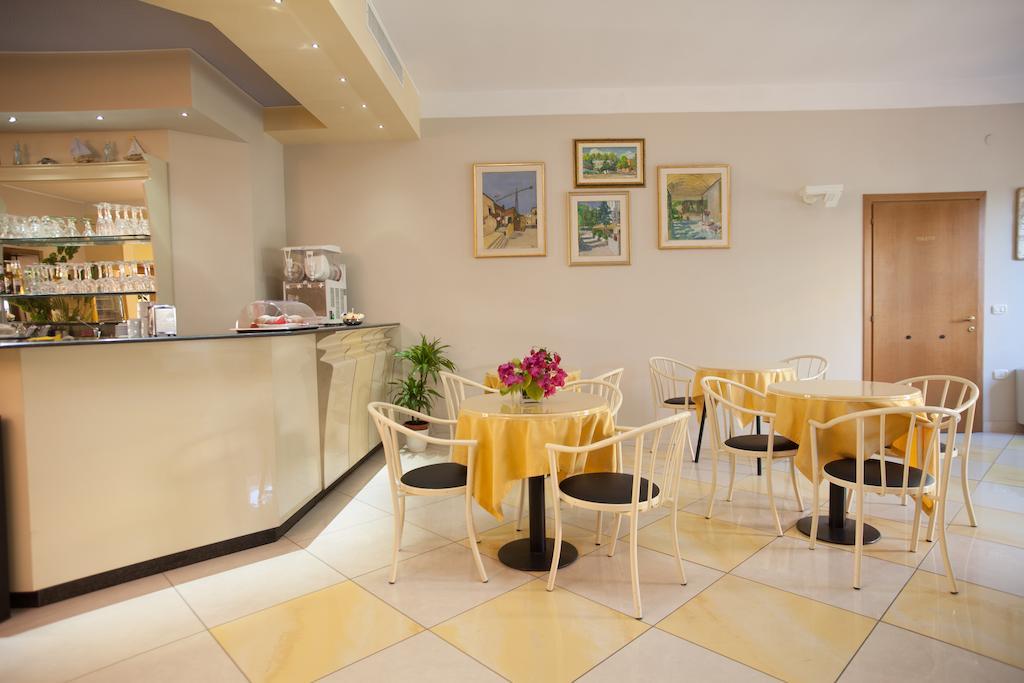 Hotel Lido Vasto Esterno foto