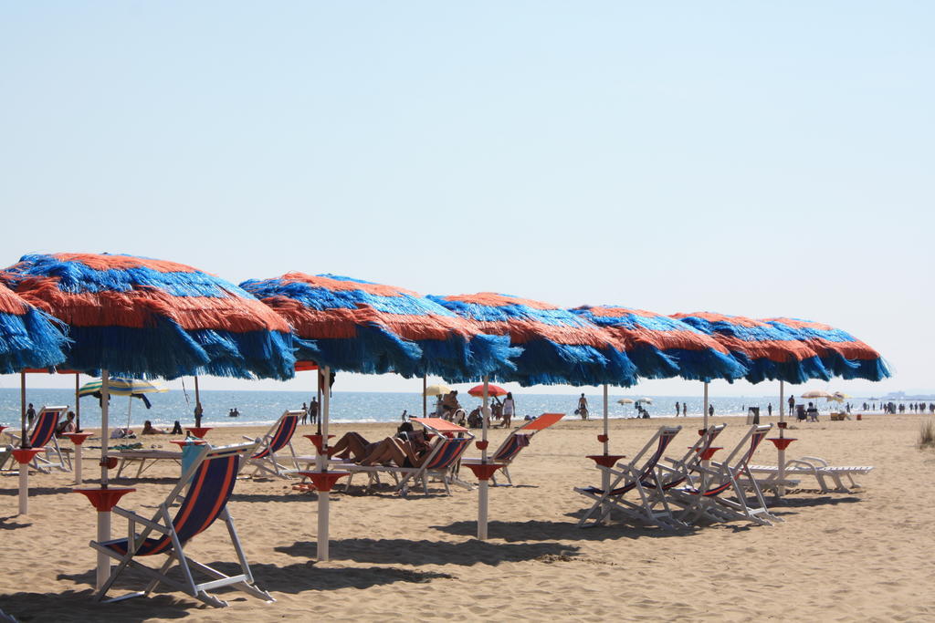 Hotel Lido Vasto Esterno foto