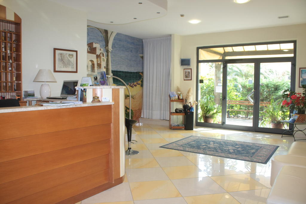 Hotel Lido Vasto Esterno foto