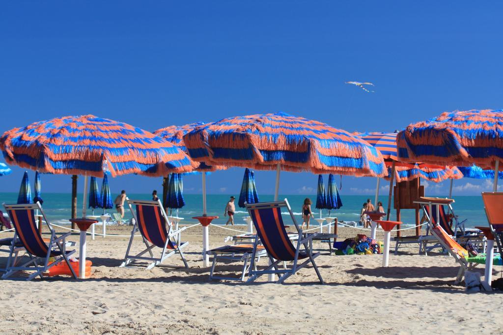 Hotel Lido Vasto Esterno foto